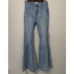 By Together Bell Bottom Jeans Light Wash Stretch Boho Festival XS Measured